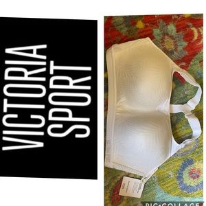 38DD white sport bra